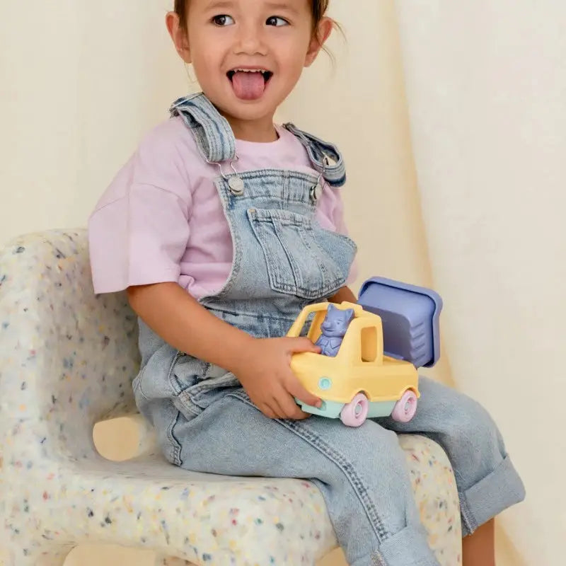 Le Jouet Simple | My First 2 in 1 Dump Truck