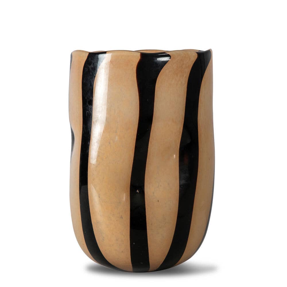 BYON Design | Curt Vase