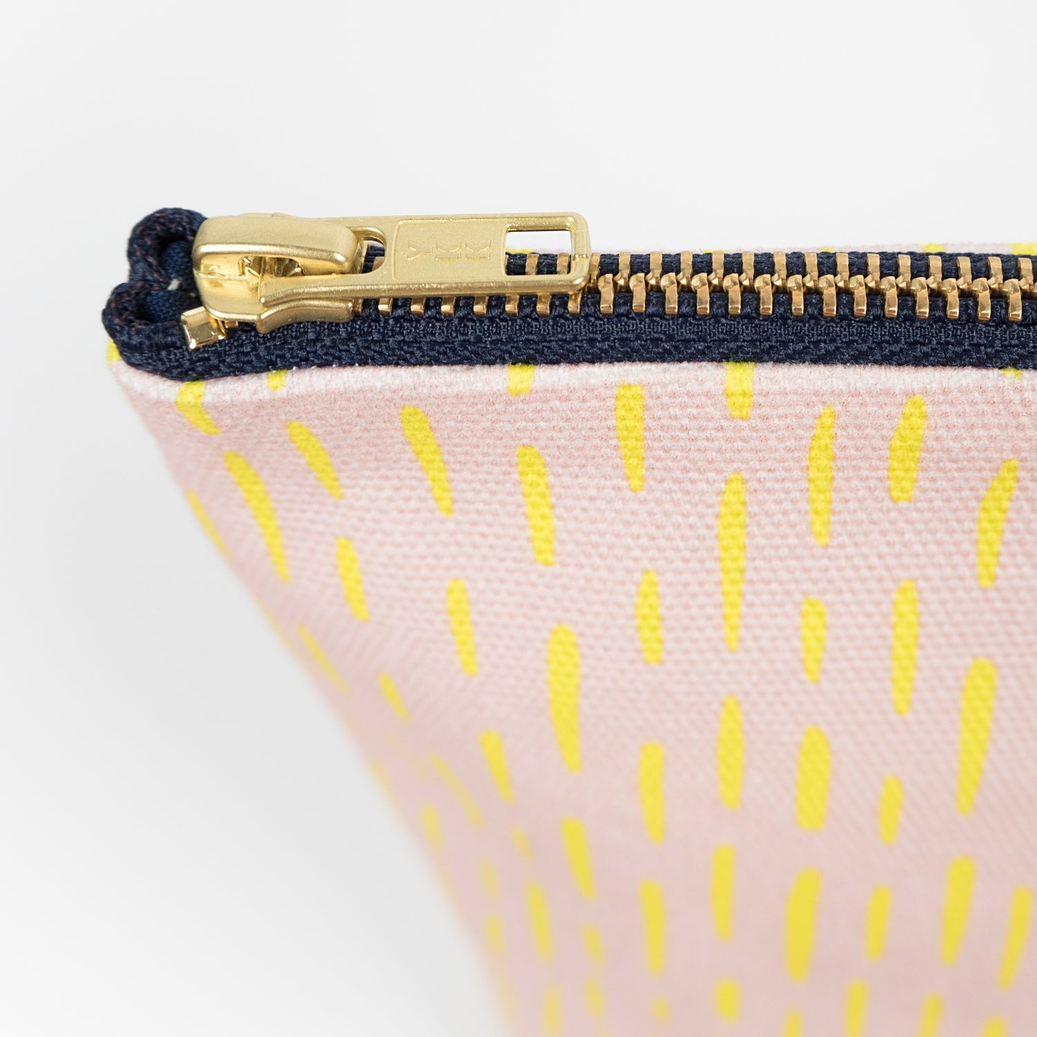 Lizzie for SMUG | Canopy Standing Zip Pouch