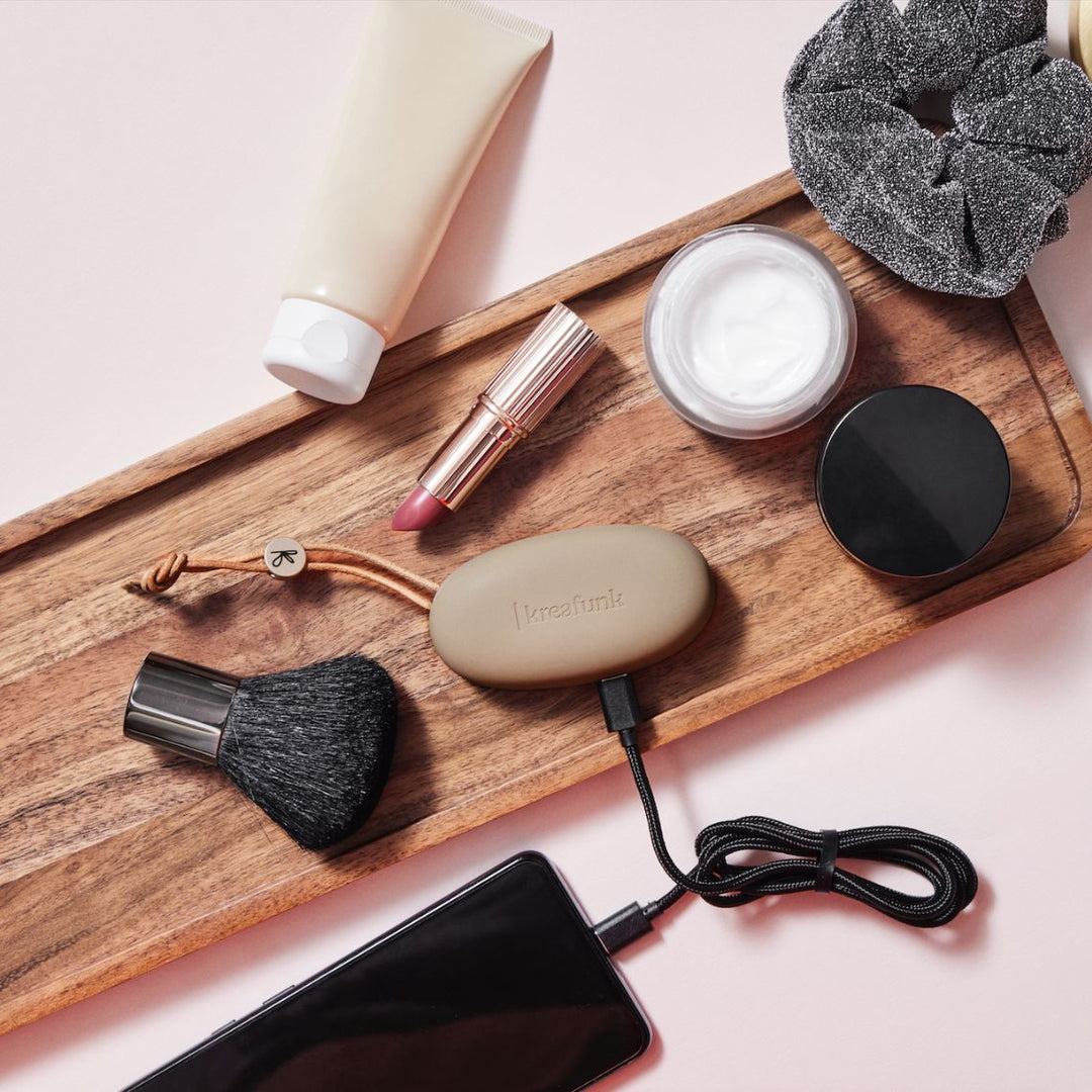 KREAFUNK toCharge Portable Charger | Ivory Sand