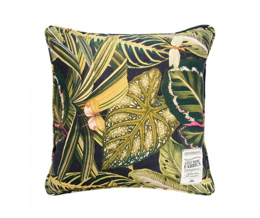 MIND THE GAP Amazonia Cushion