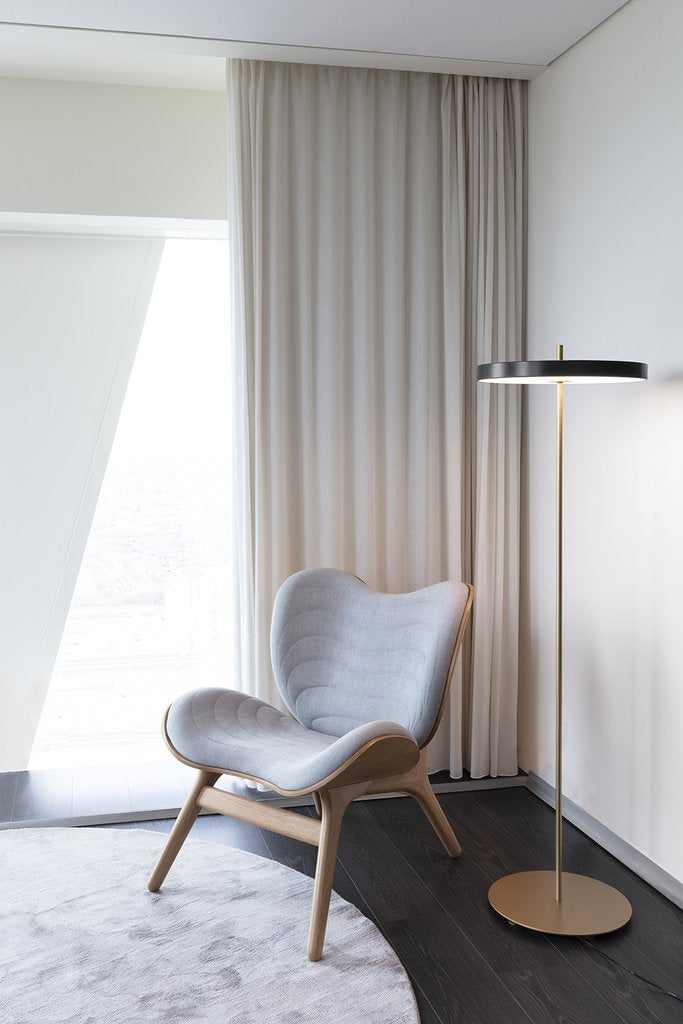 UMAGE Asteria Floor Lamp | Pearl White
