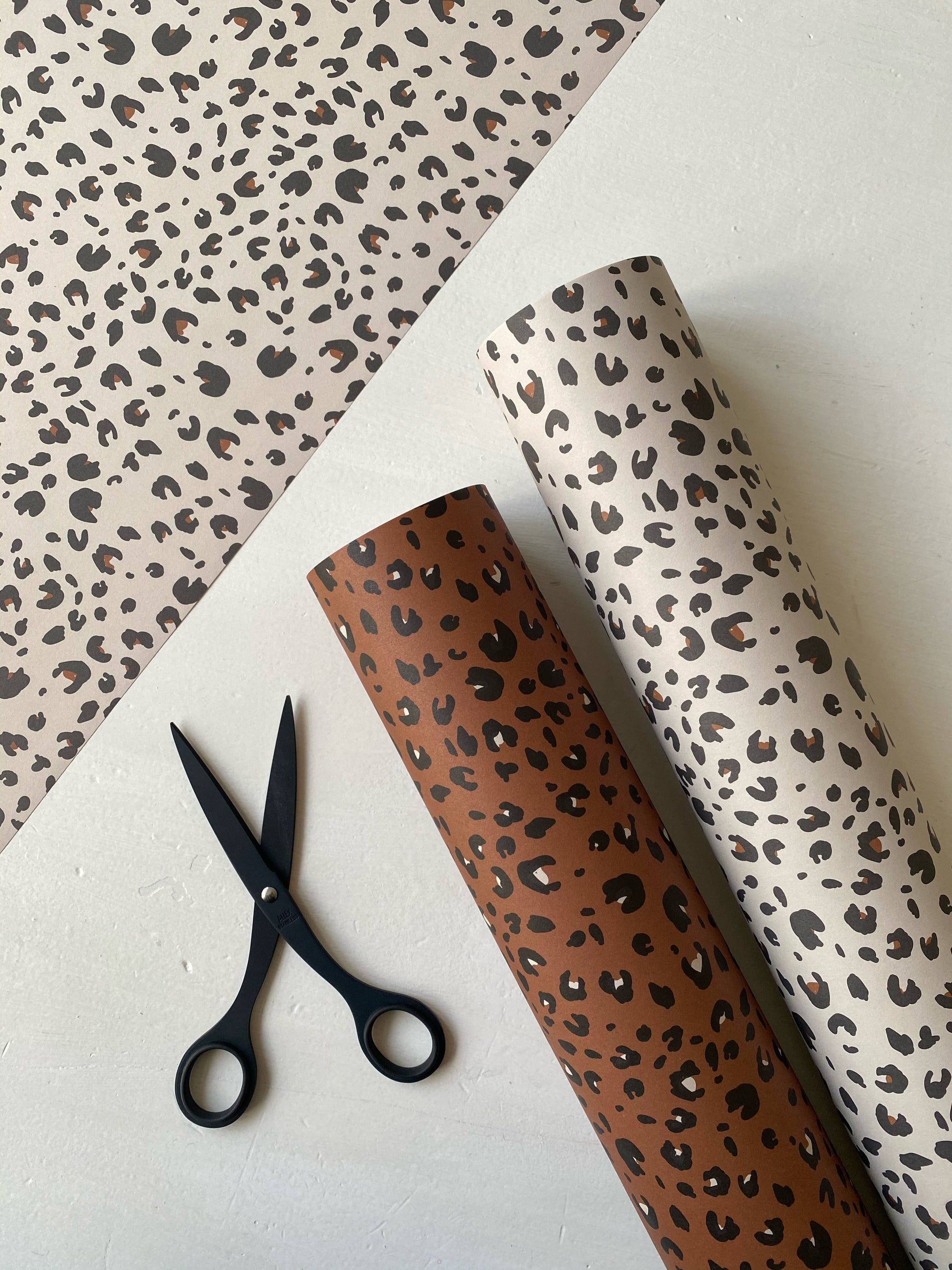 LEOPARD PRINT GIFT WRAP | Cream