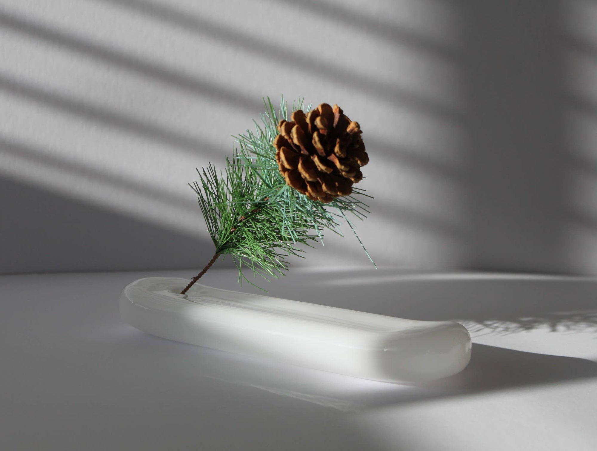 MÆGEN Lilo Incense Holders | Milky White