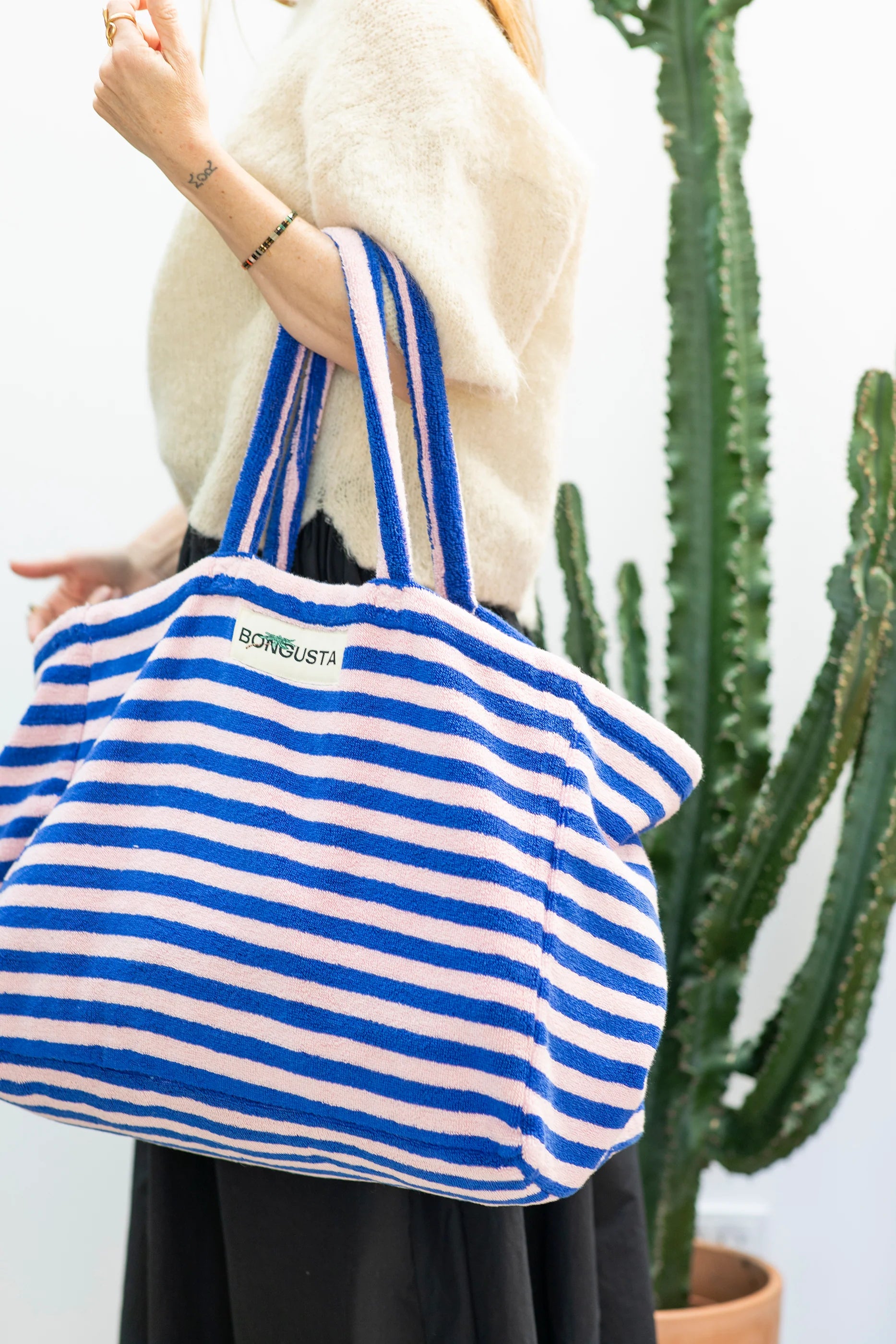 Naram Weekend Bag | Dazzling Blue & Rose