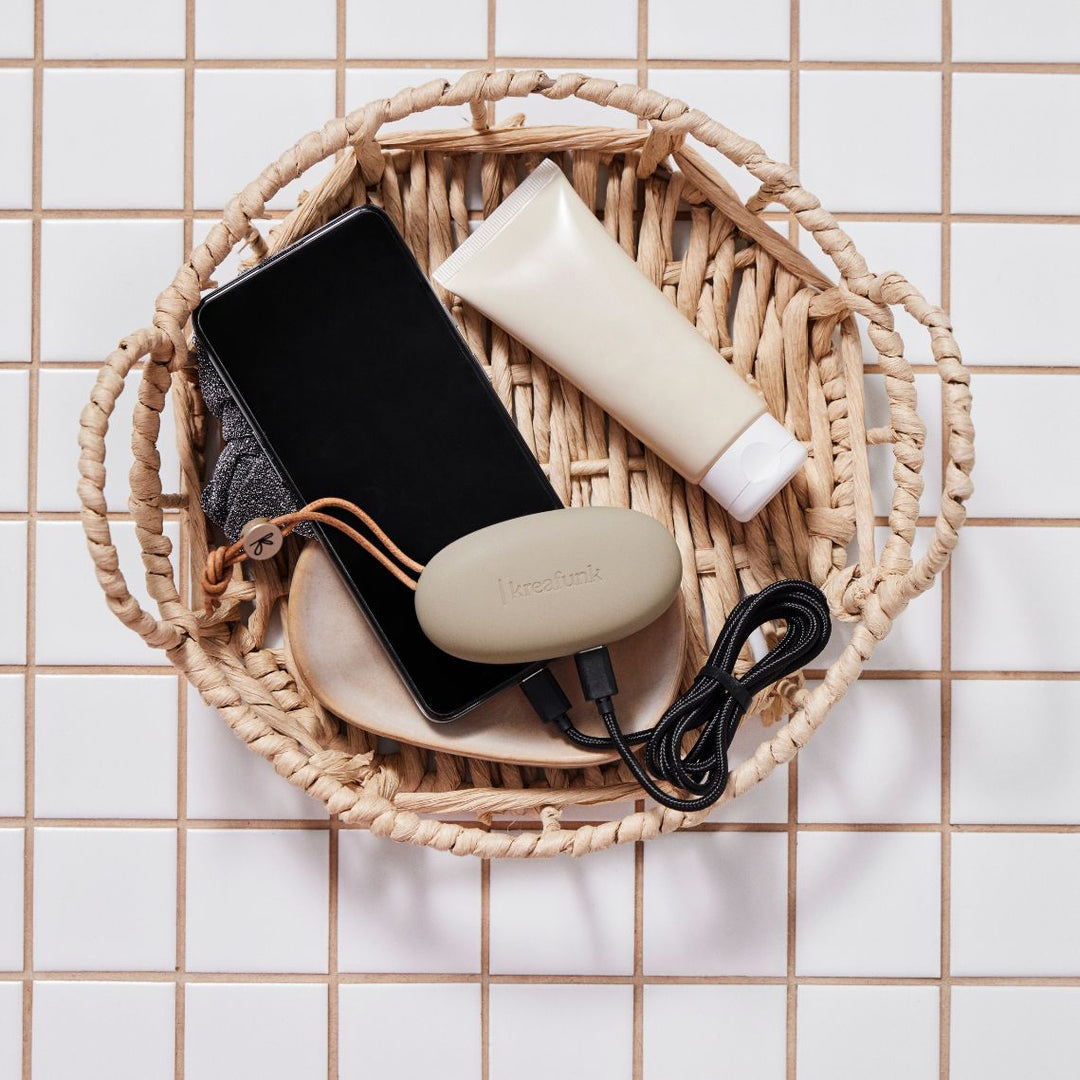 KREAFUNK toCharge Portable Charger | Ivory Sand
