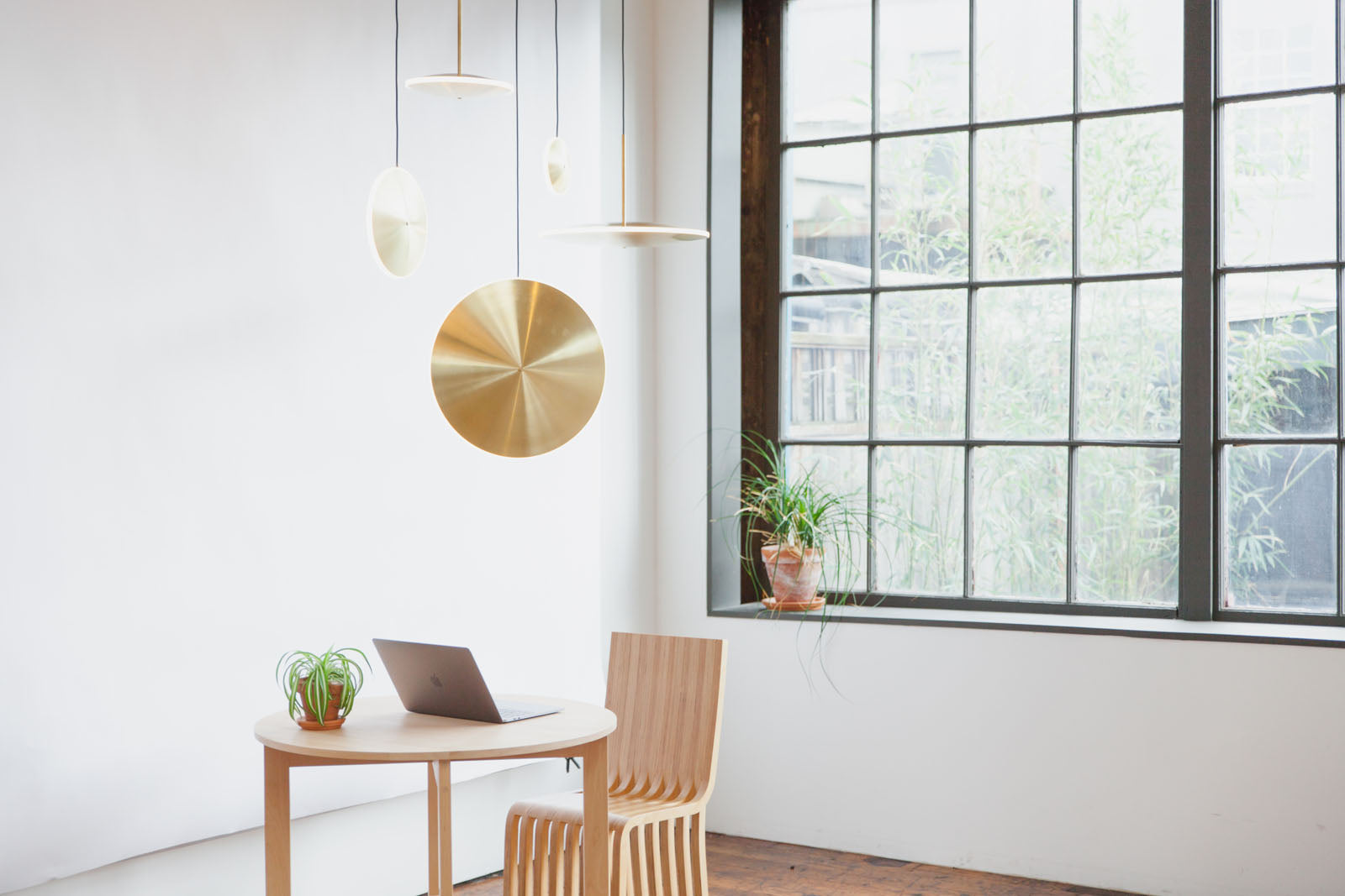 GRAYPANTS Chrona Lights | Dish10v Brass Pendant