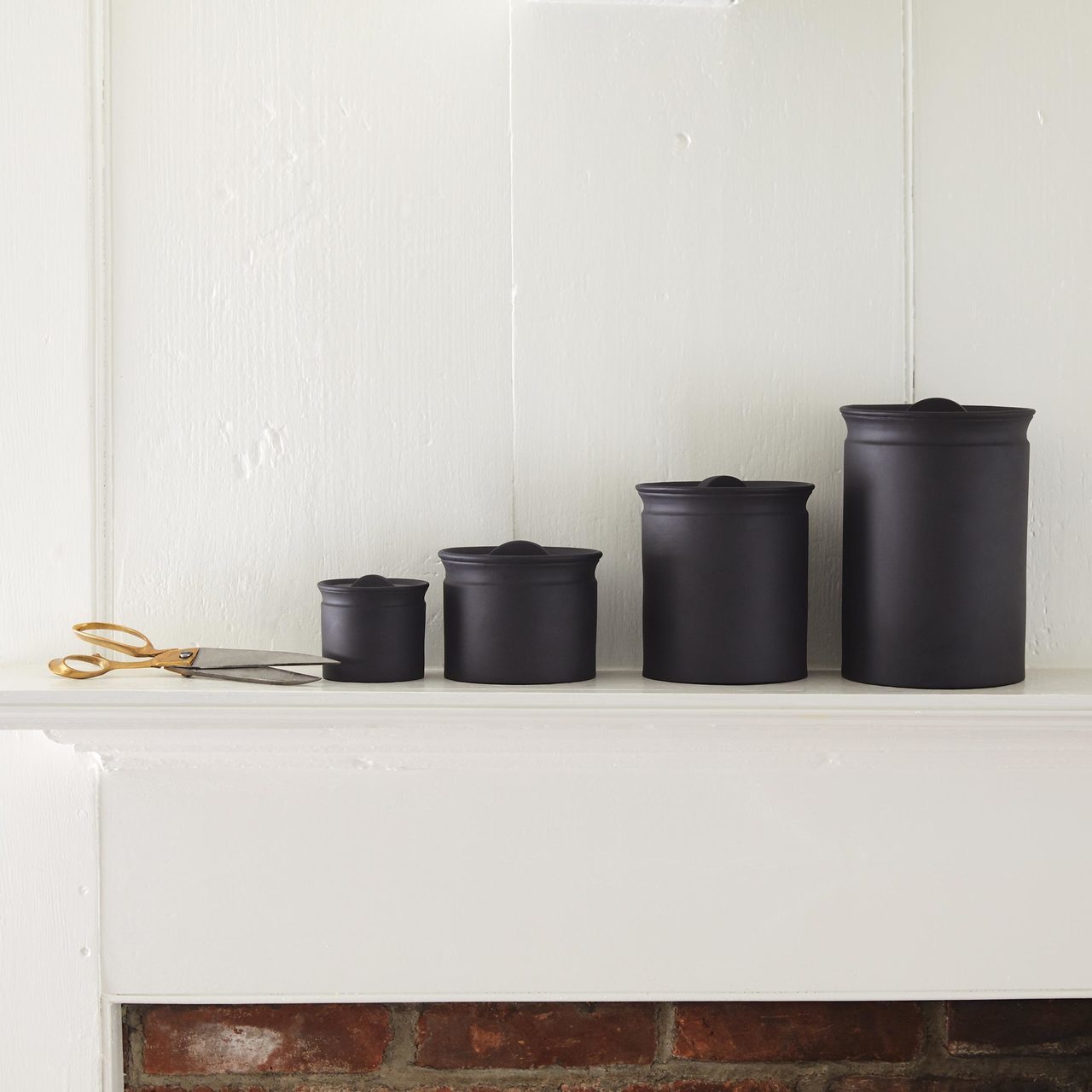 SIR | MADAM Matte Terracotta Larder Crock 3.5